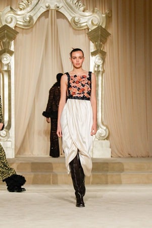 CHANEL هوت كوتور خريف 2025 -26 تسافر إلى اسكتلندا بأعين باريسية